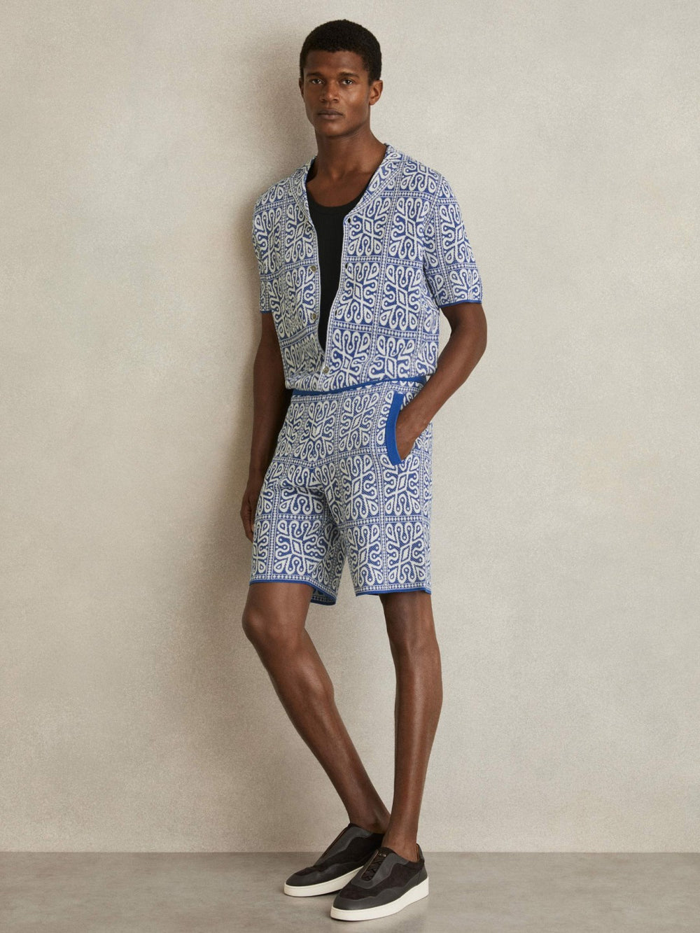 Tile Pattern Knit Shorts Blue/White | Men