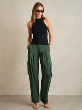Wide-Leg Pleated Cargo Trousers Green | Women