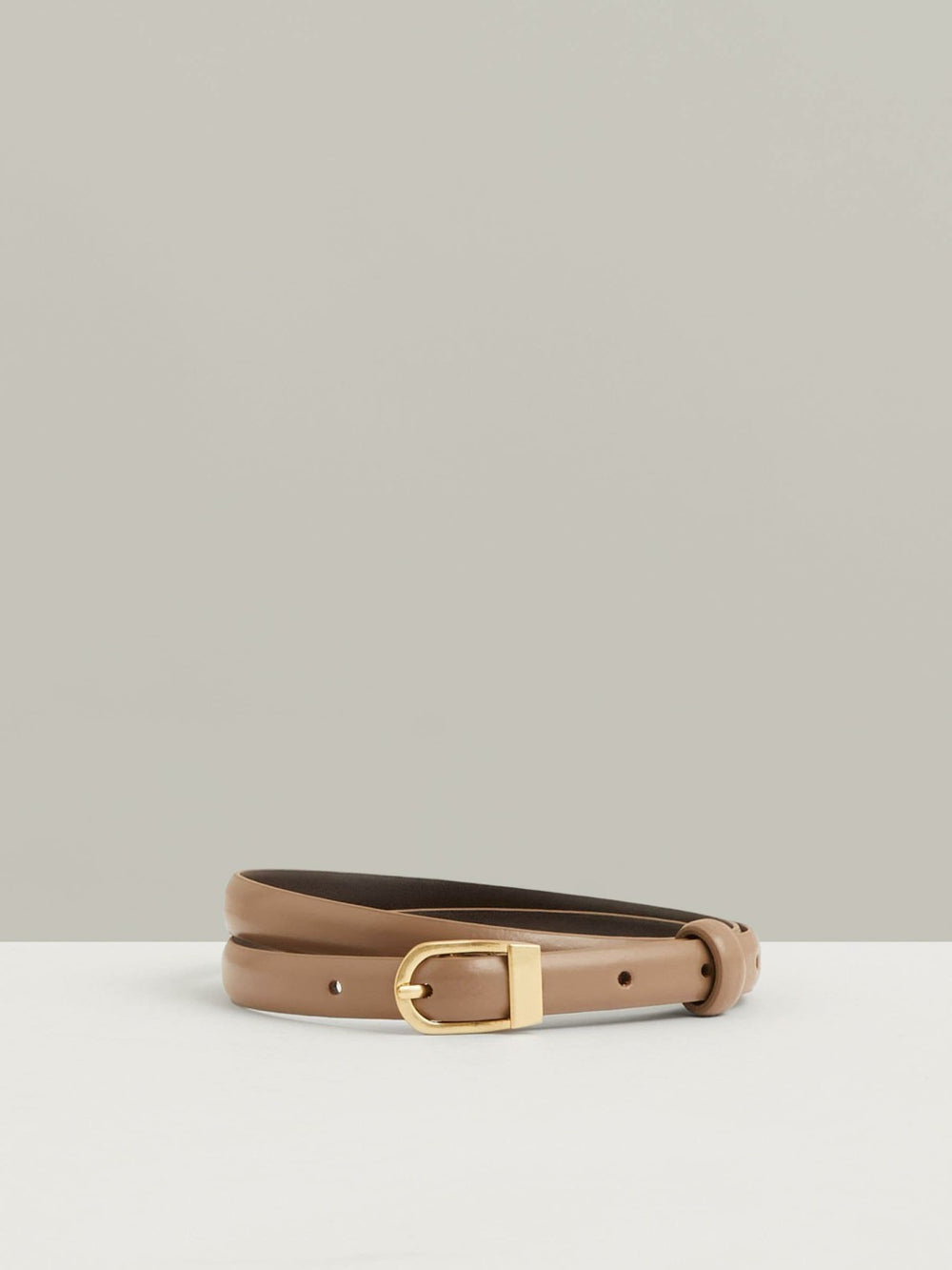 Leather Curved-Buckle Skinny Belt Taupe | Women