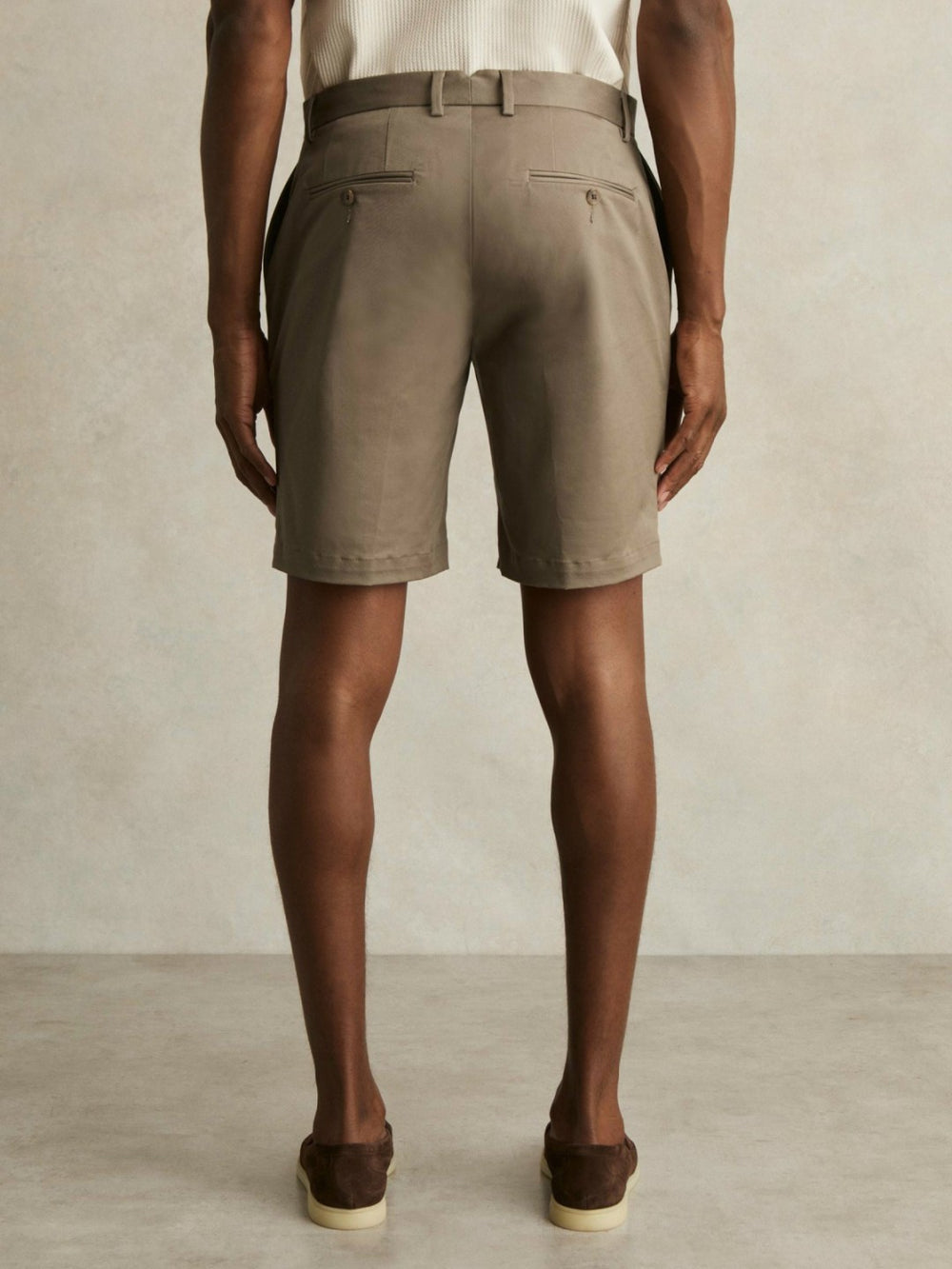 Oe Hampton Cotton Chino Shorts with Stretch Taupe | Men