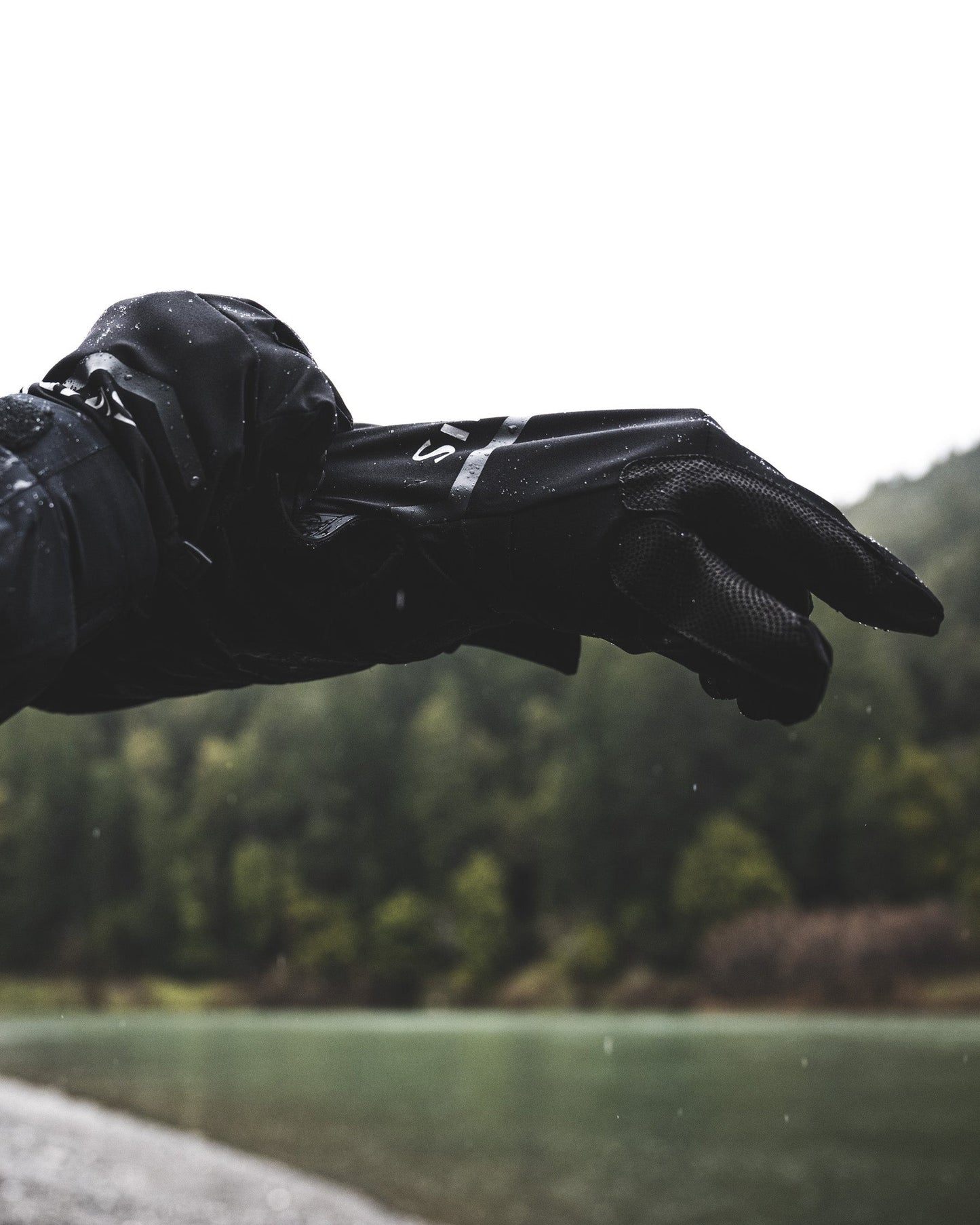 Simms ProDry™ GORE-TEX Fishing Glove + Liner For Men