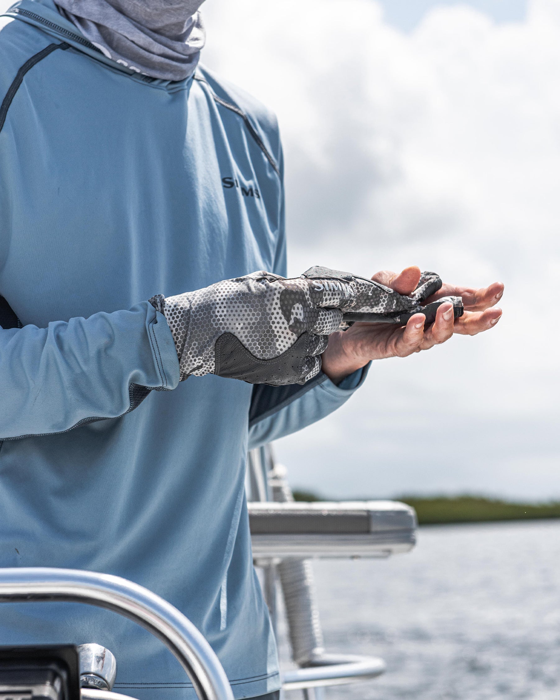 Simms SolarFlex® SunGlove  - S25 For Men