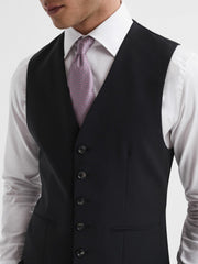 Modern Fit Travel Waistcoat Black | Men