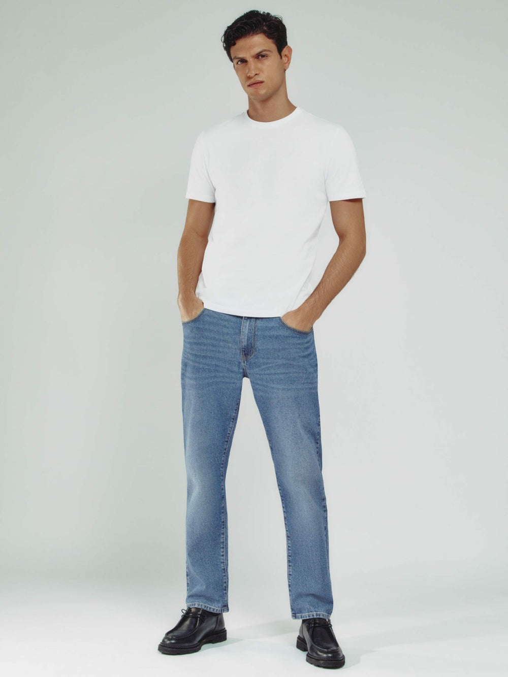 Straight-Leg Jeans Mid Blue Wash | Men