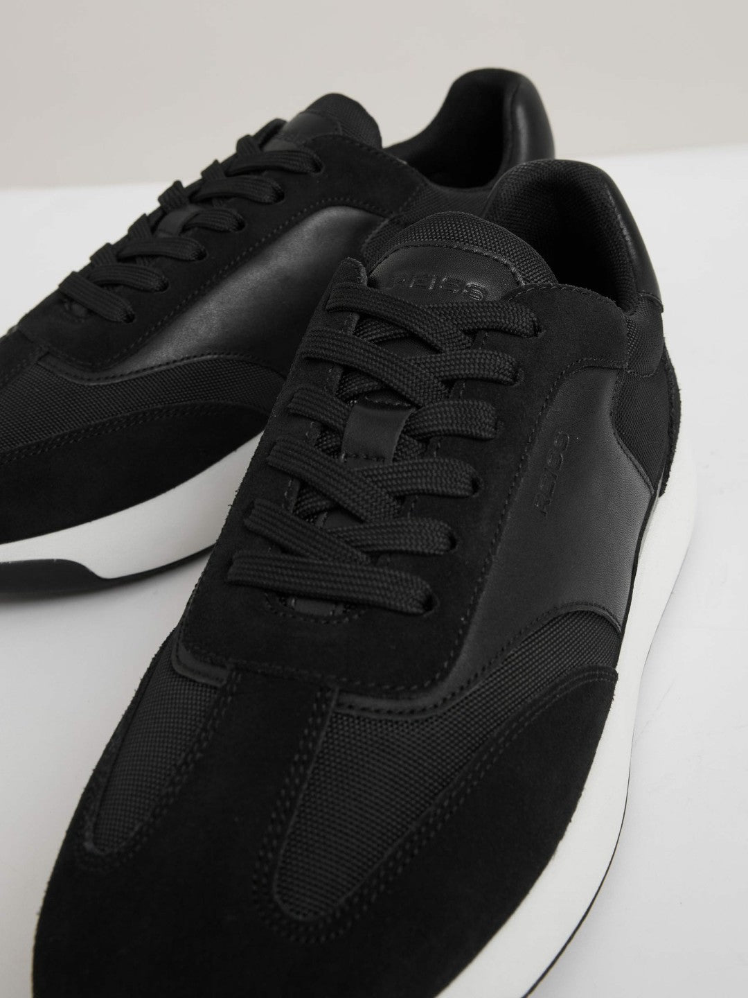 Leather Suede Running Trainers Black/White | Men