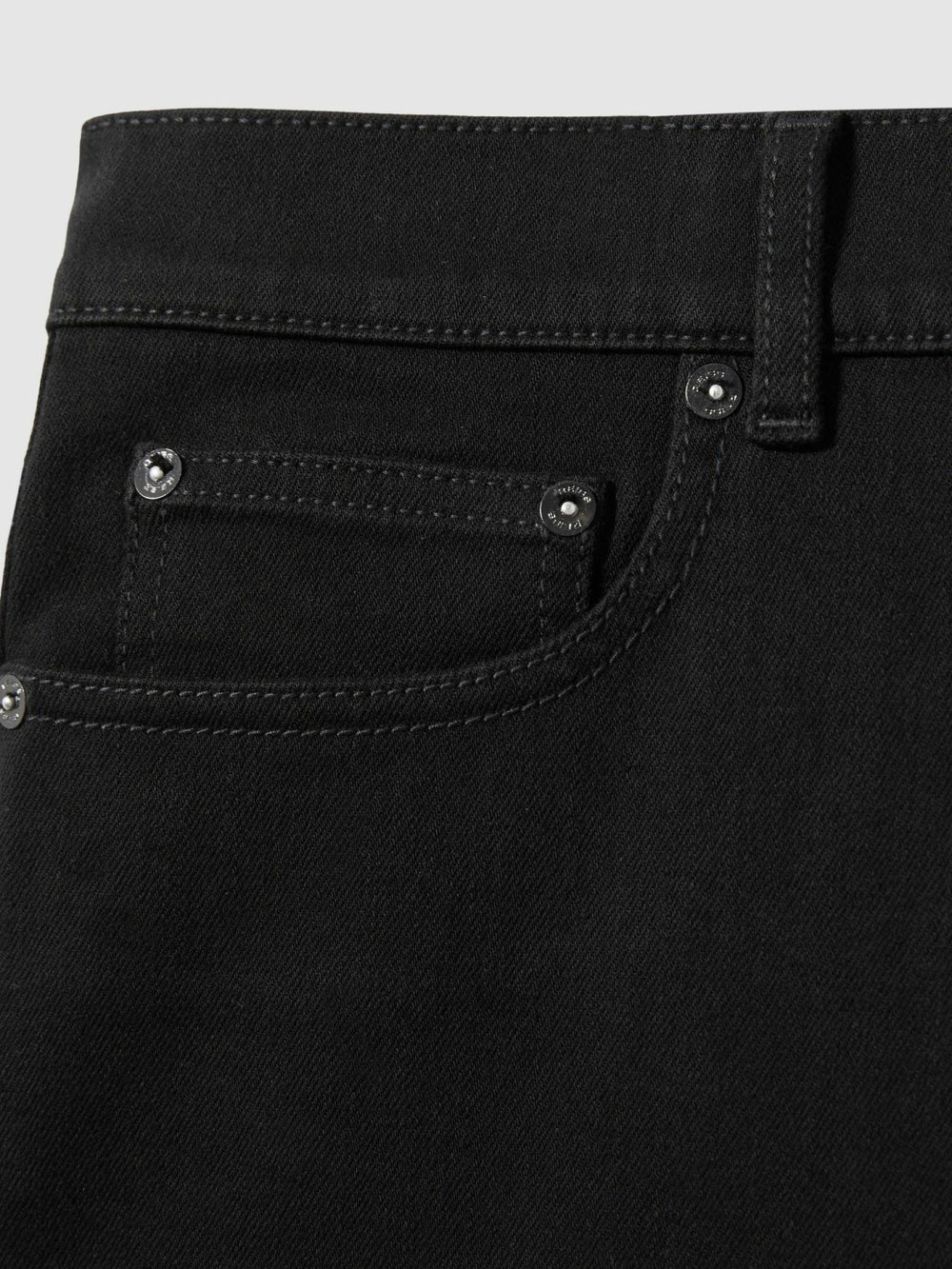 Skinny-Fit Jeans Stay Black | Men