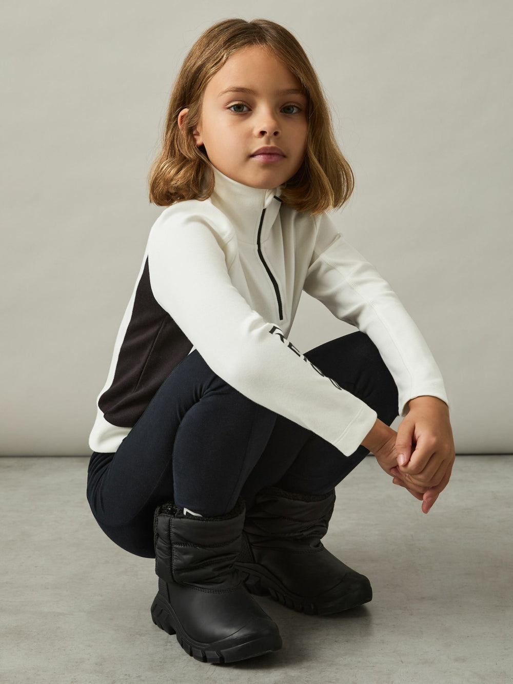 4-9 yrs Funnel-Neck Base-Layer Top White/Black | Children & Baby