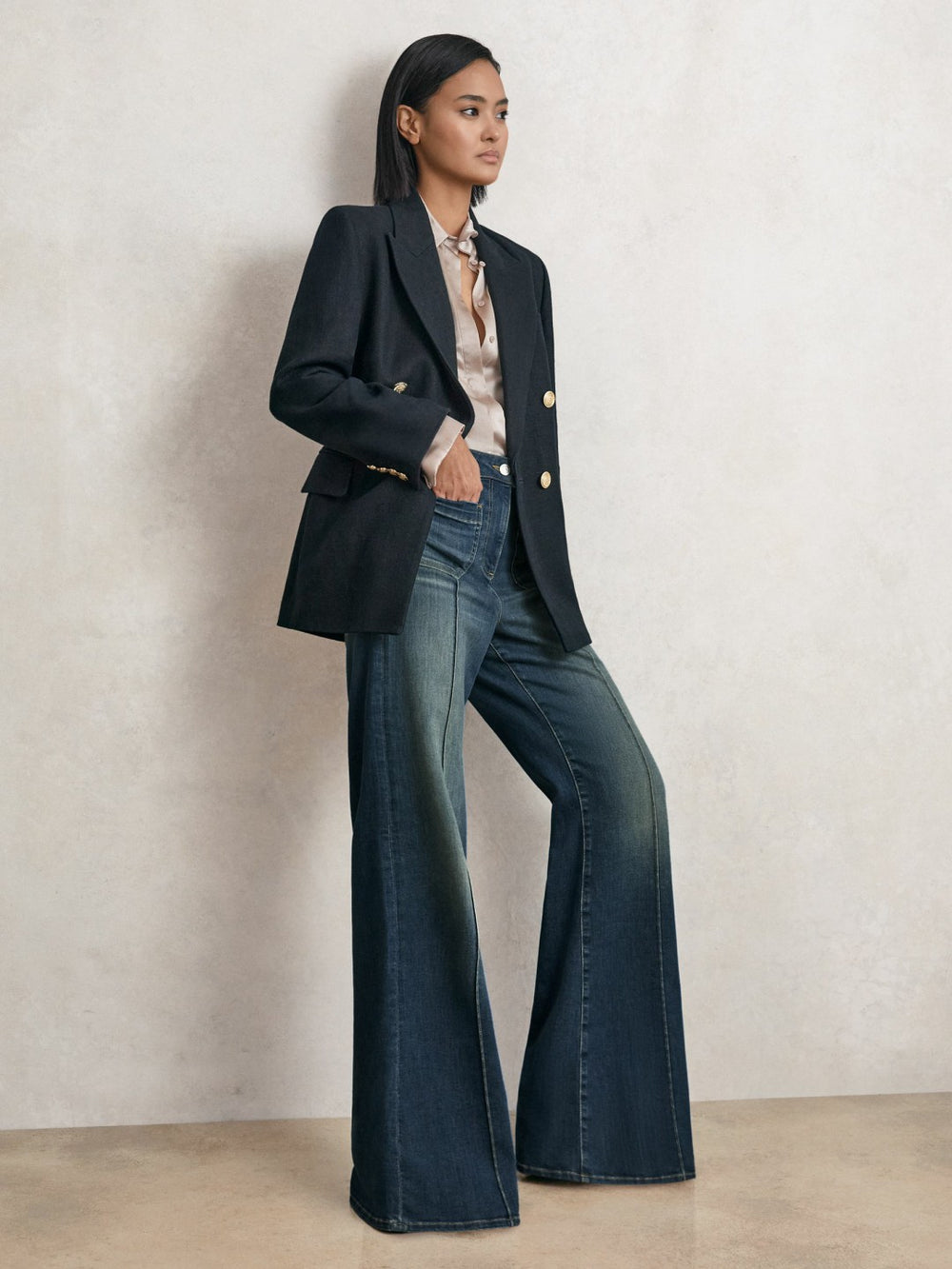 Petite Patch-Pocket Flared Jeans Mid Blue | Women