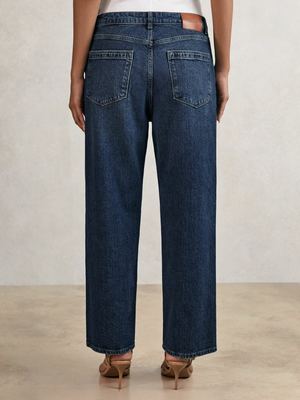 Petite Mid-Rise Straight-Leg Jeans Mid Blue | Women