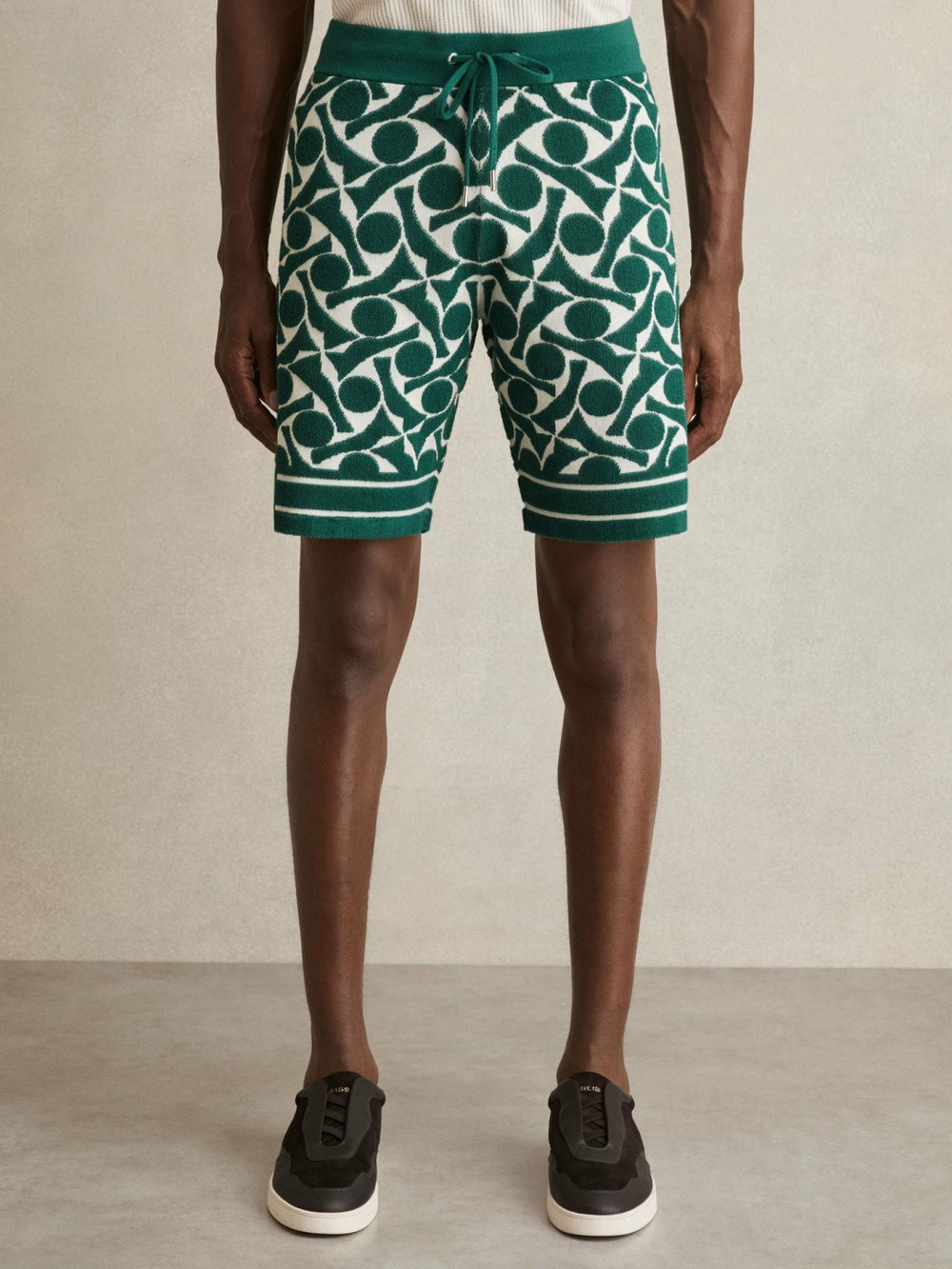 Abstract-Pattern Towelling Shorts Green/White | Men