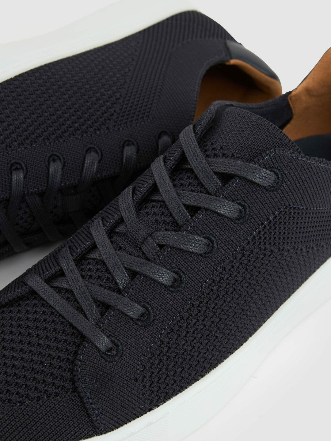 Knitted Low-Top Trainers Navy | Men