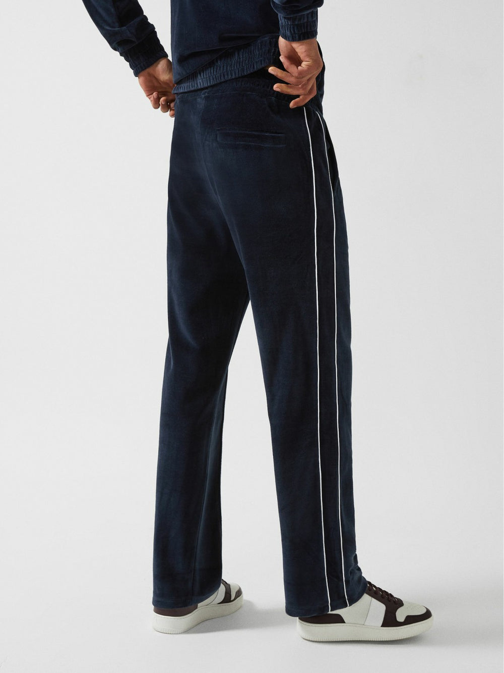 Velour Jogger With Piping Navy | Men