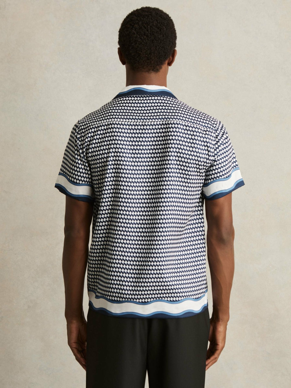 Geometric-Print Cuban-Collar Shirt White/Navy | Men
