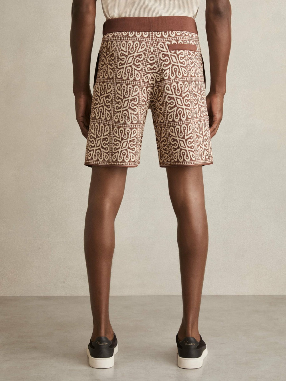 Tile Pattern Knit Shorts Brown/White | Men