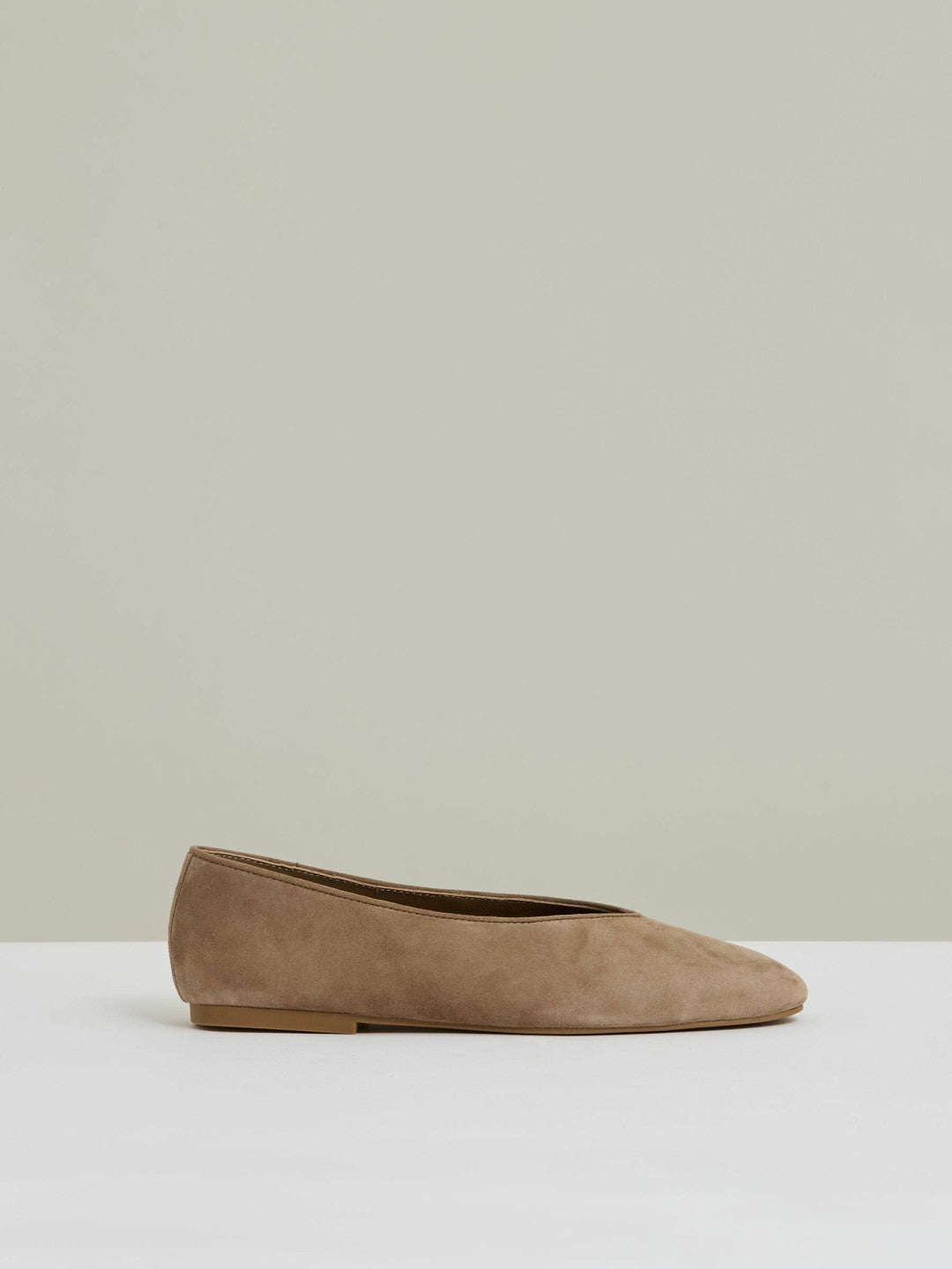Leather Rounded-Point Toe Ballet Flats Taupe | Women