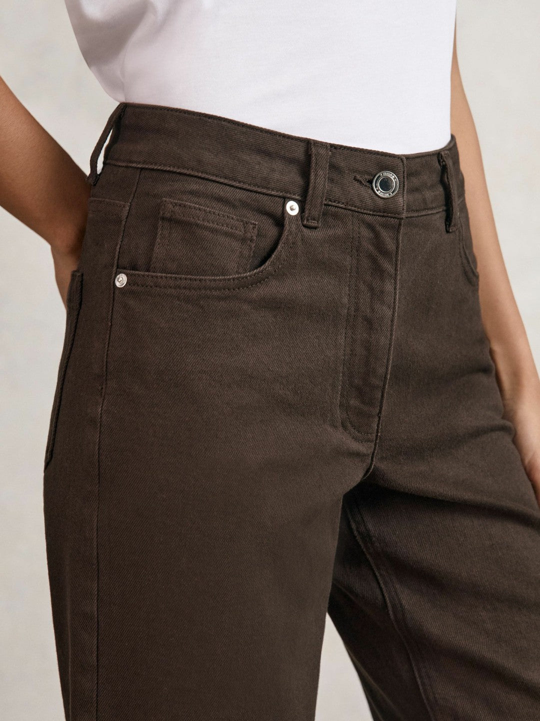 Petite Mid-Rise Straight-Leg Jeans Chocolate | Women