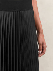 Pleated Midi Skirt Black | Women