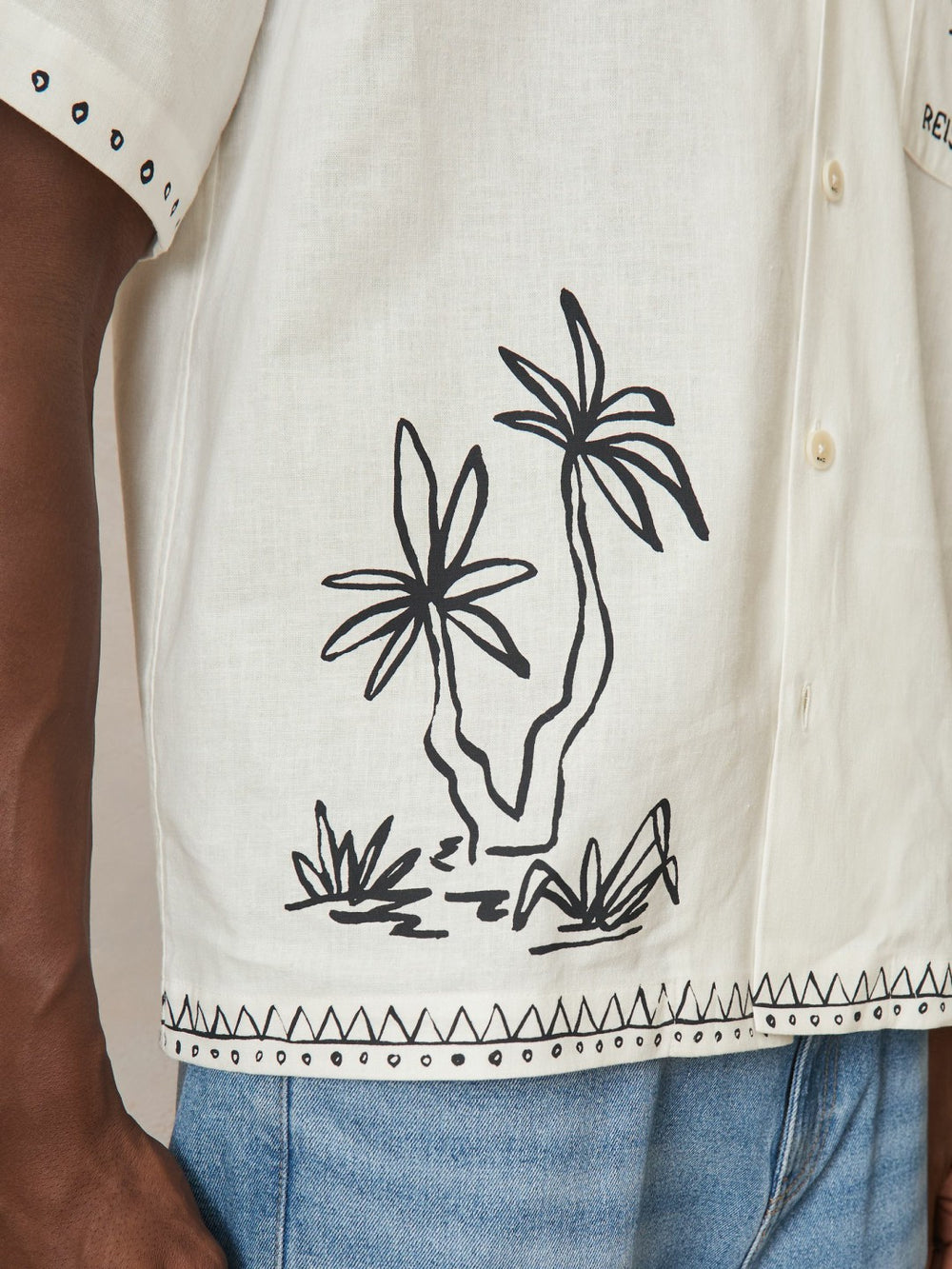 | Ché Cotton-Linen Palm Shirt White | Men