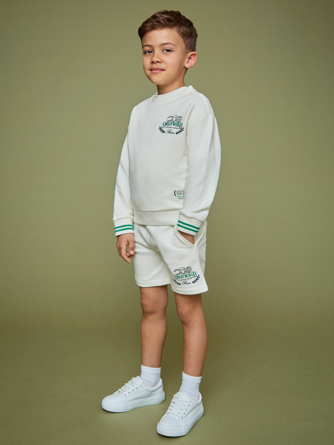 9-13 yrs SmileyWorld Logo Sweatshirt Unisex Fit White | Children & Baby