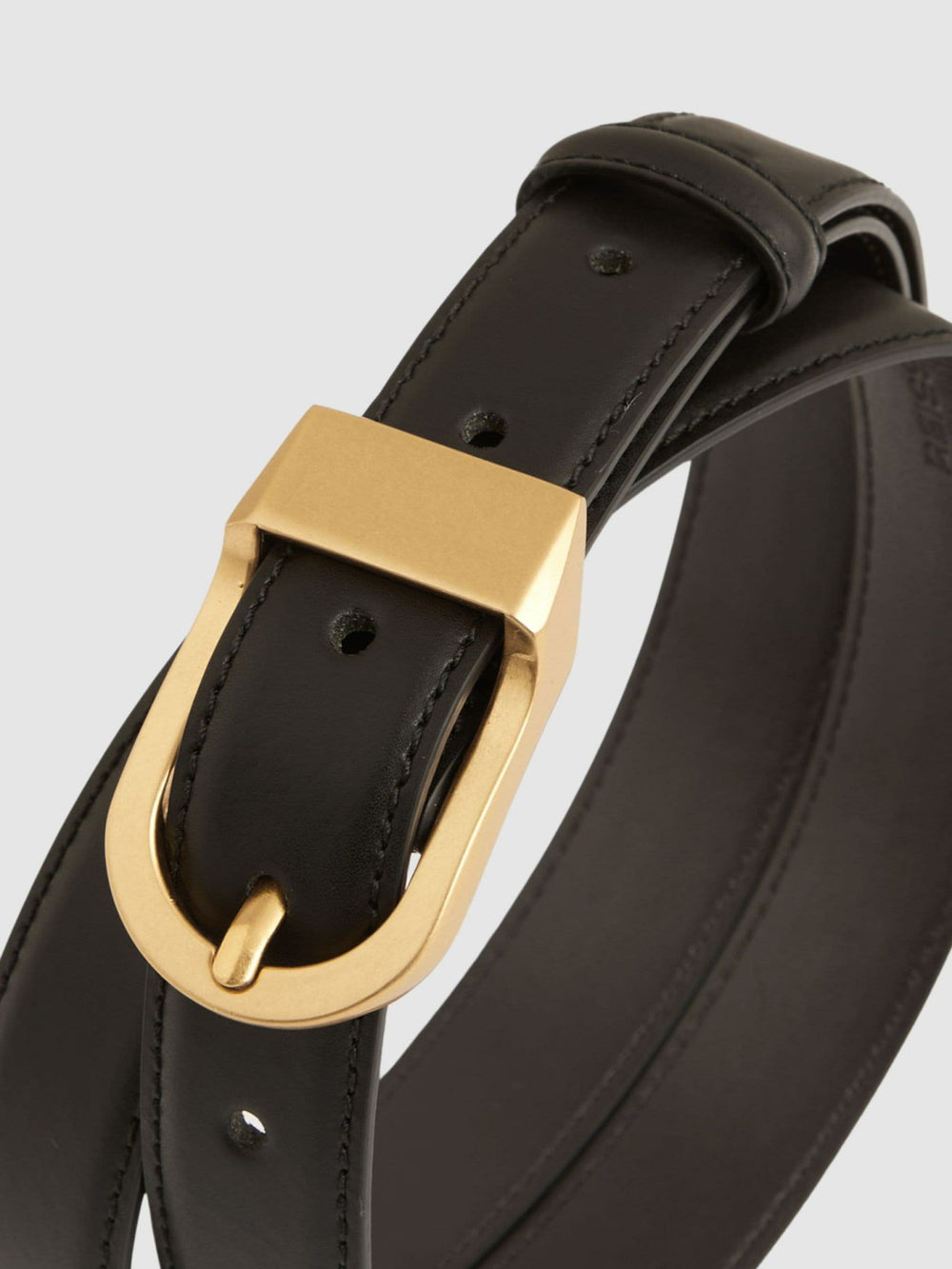 Leather Curved-Buckle Belt Black | Women
