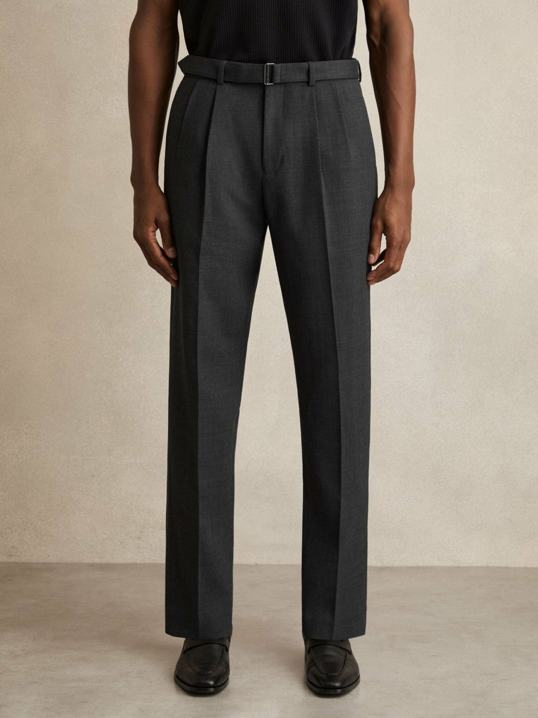 Wool-Blend Belted Pleated Trousers Regular-Fit Charcoal Grey | Men