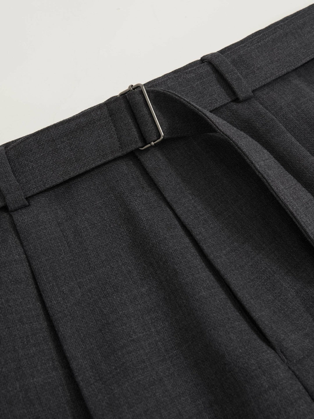 Wool-Blend Belted Pleated Trousers Regular-Fit Charcoal Grey | Men