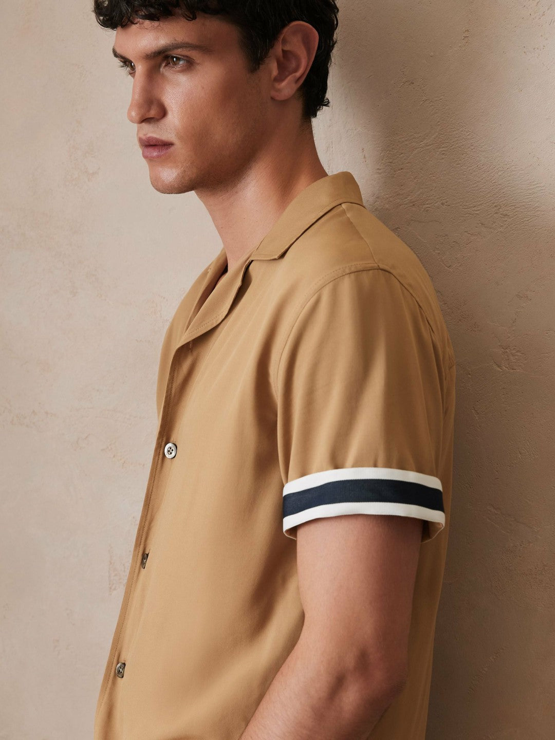 | Ché Stripe-Cuff Shirt Camel | Men