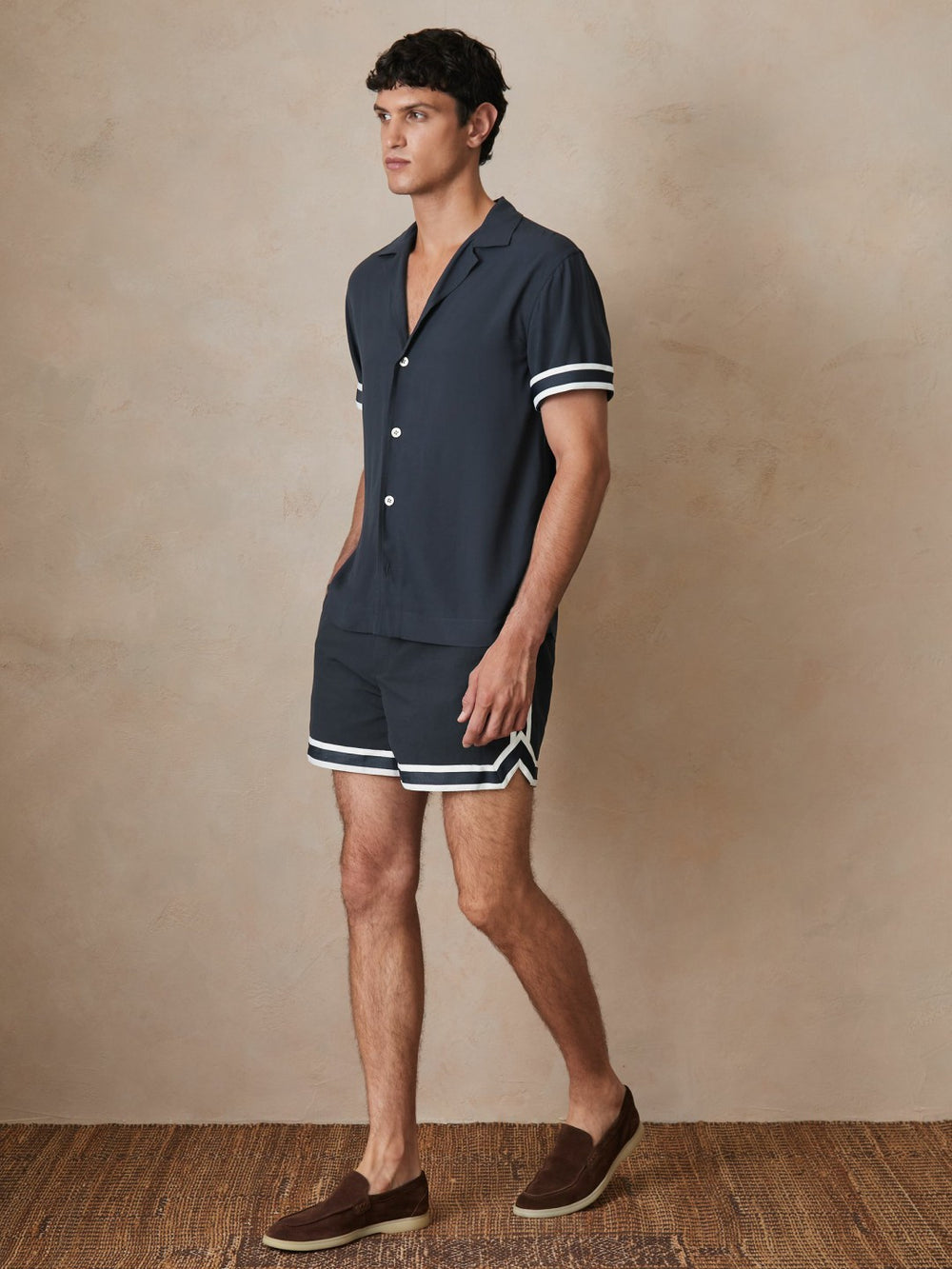 | Ché Stripe-Cuff Shirt Navy | Men