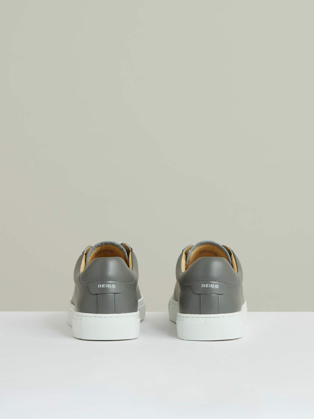 Leather Low-Top Trainers Graphite Grey | Men