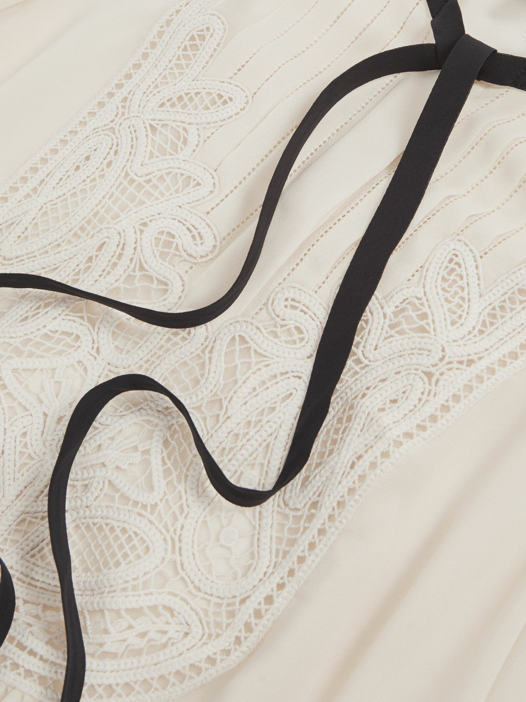 Lace-Embroidered Tie-Neck Shirt Cream | Women