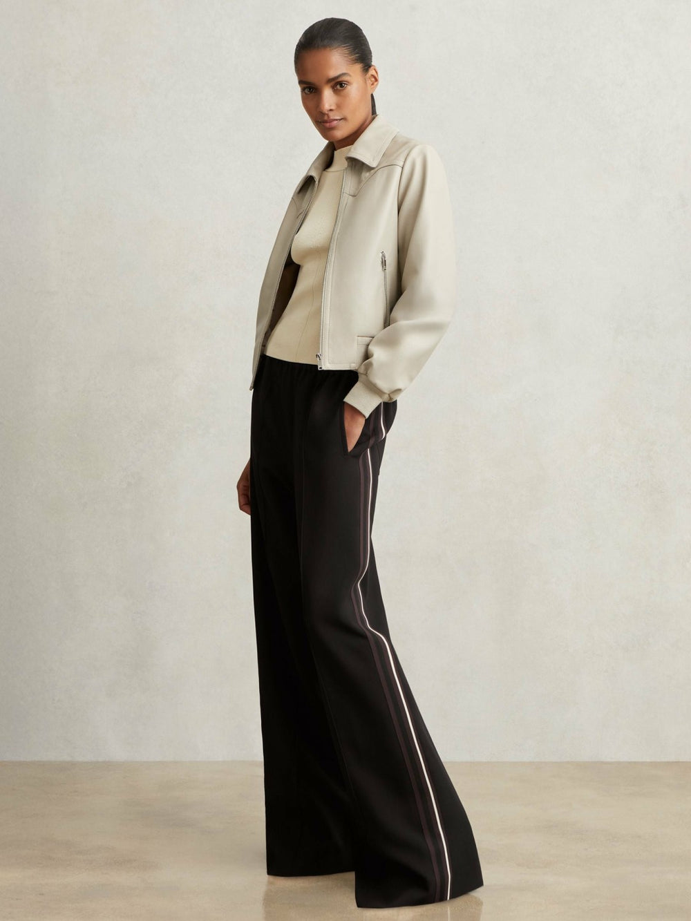Petite Side-Stripe Wide-Leg Trousers Black | Women