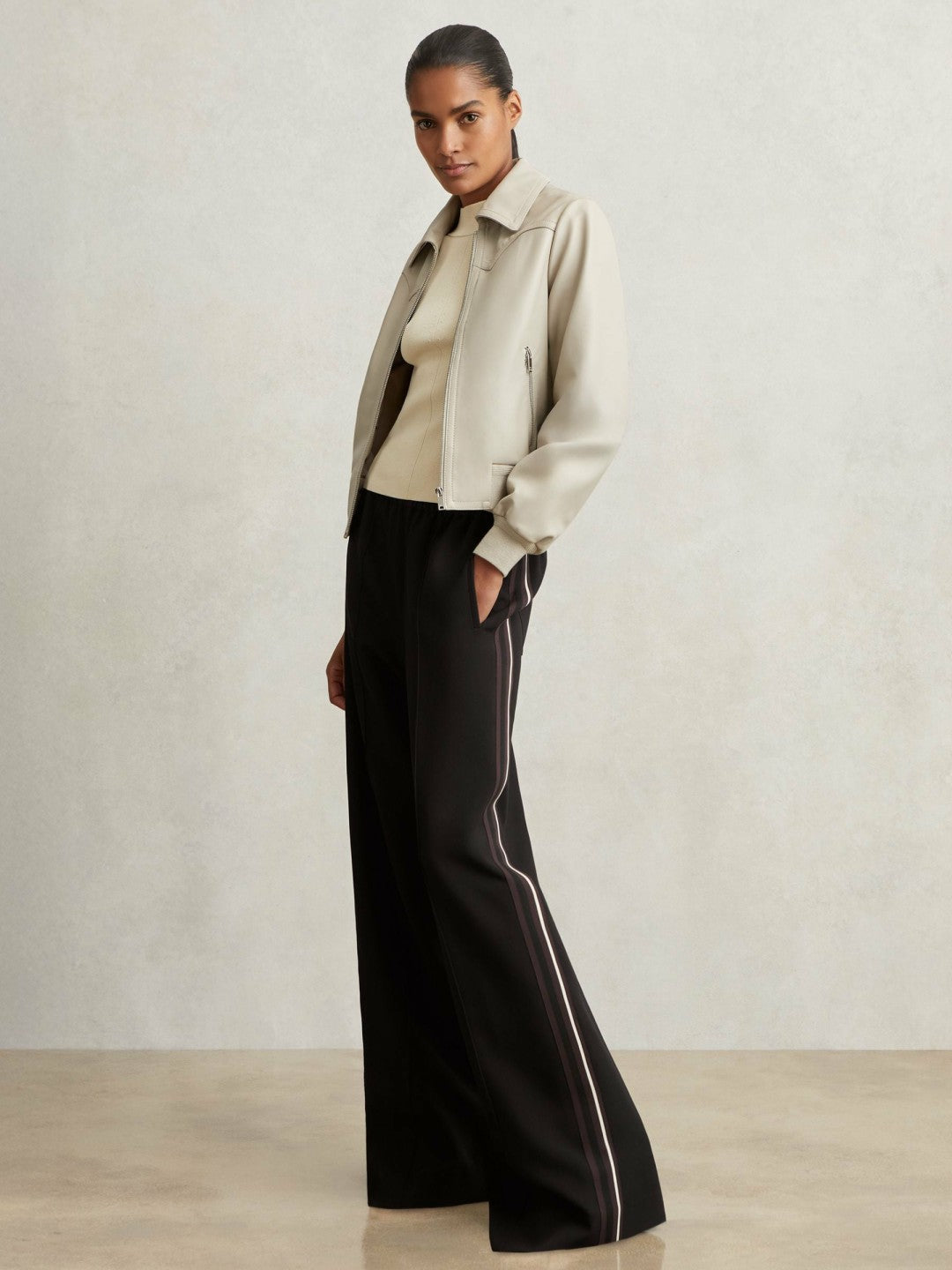 Petite Side-Stripe Wide-Leg Trousers Black | Women