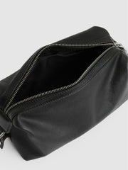 Micro-Grain Leather Washbag Black | Men
