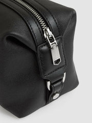 Micro-Grain Leather Washbag Black | Men