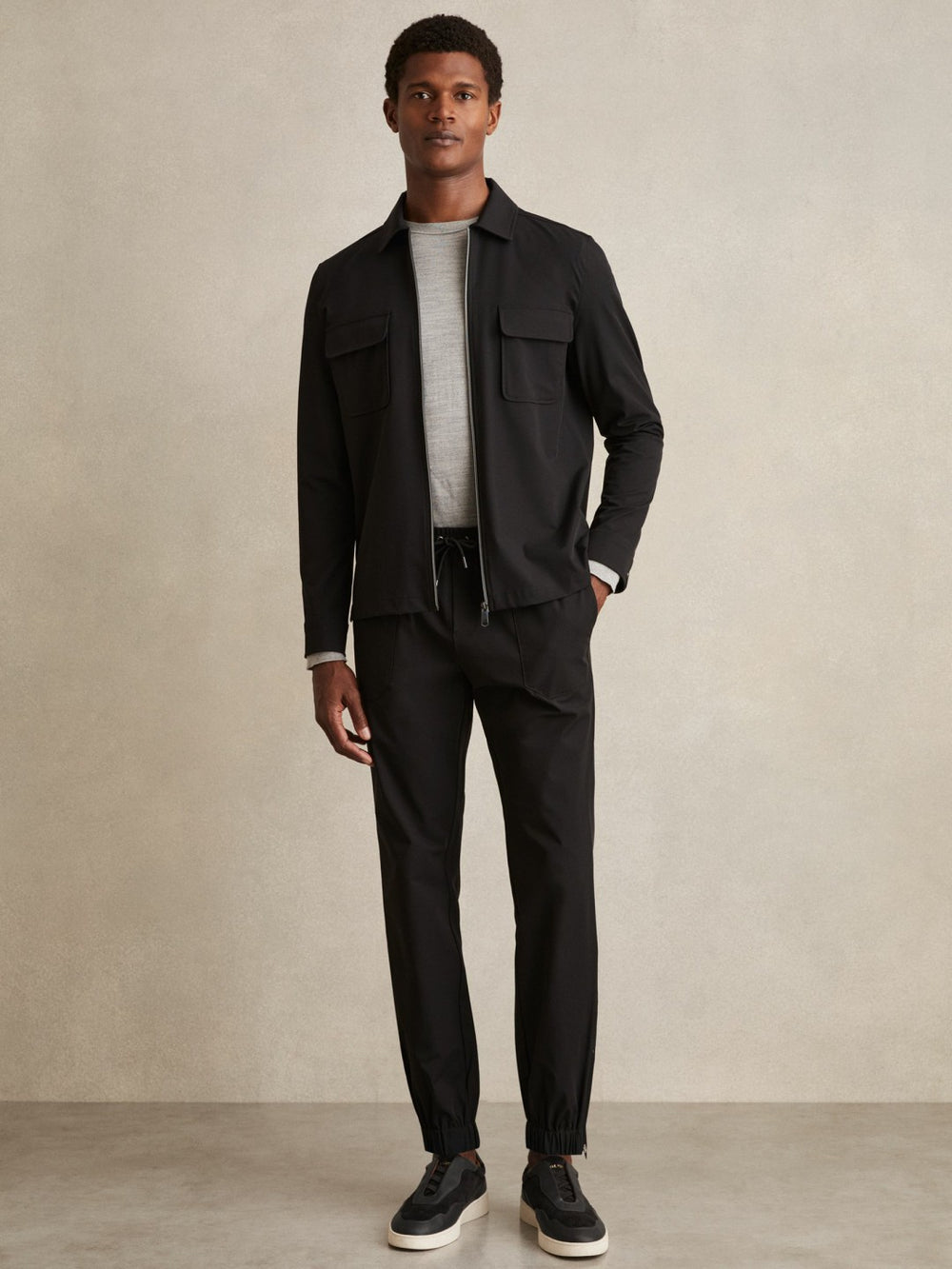 Drawstring Technical Cuffed Trousers Black | Men