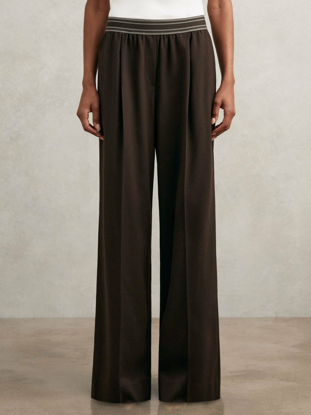 Petite Wide-Leg Contrast-Waistband Trousers Chocolate Brown | Women