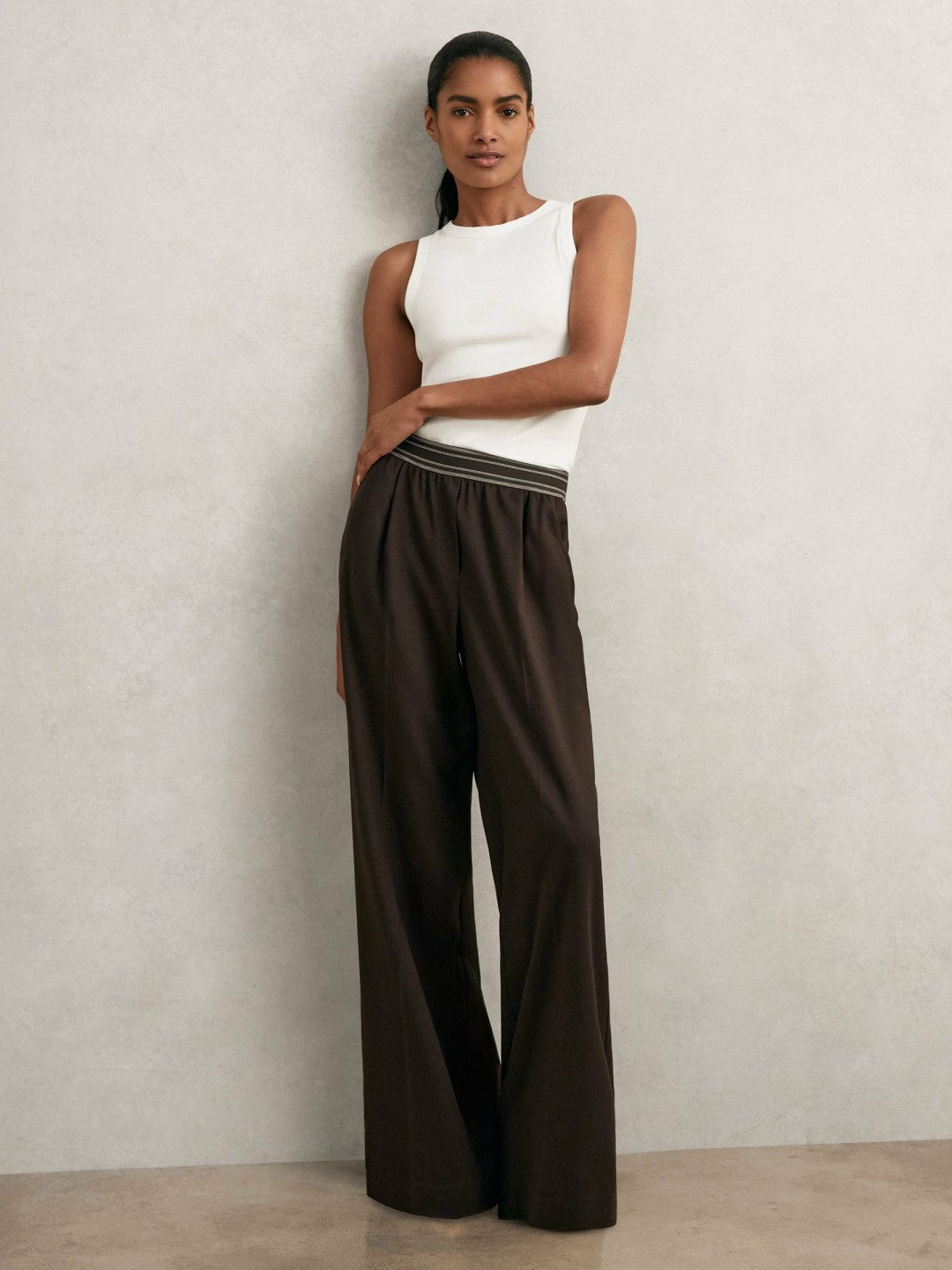 Wide-Leg Contrast-Waistband Trousers Chocolate Brown | Women