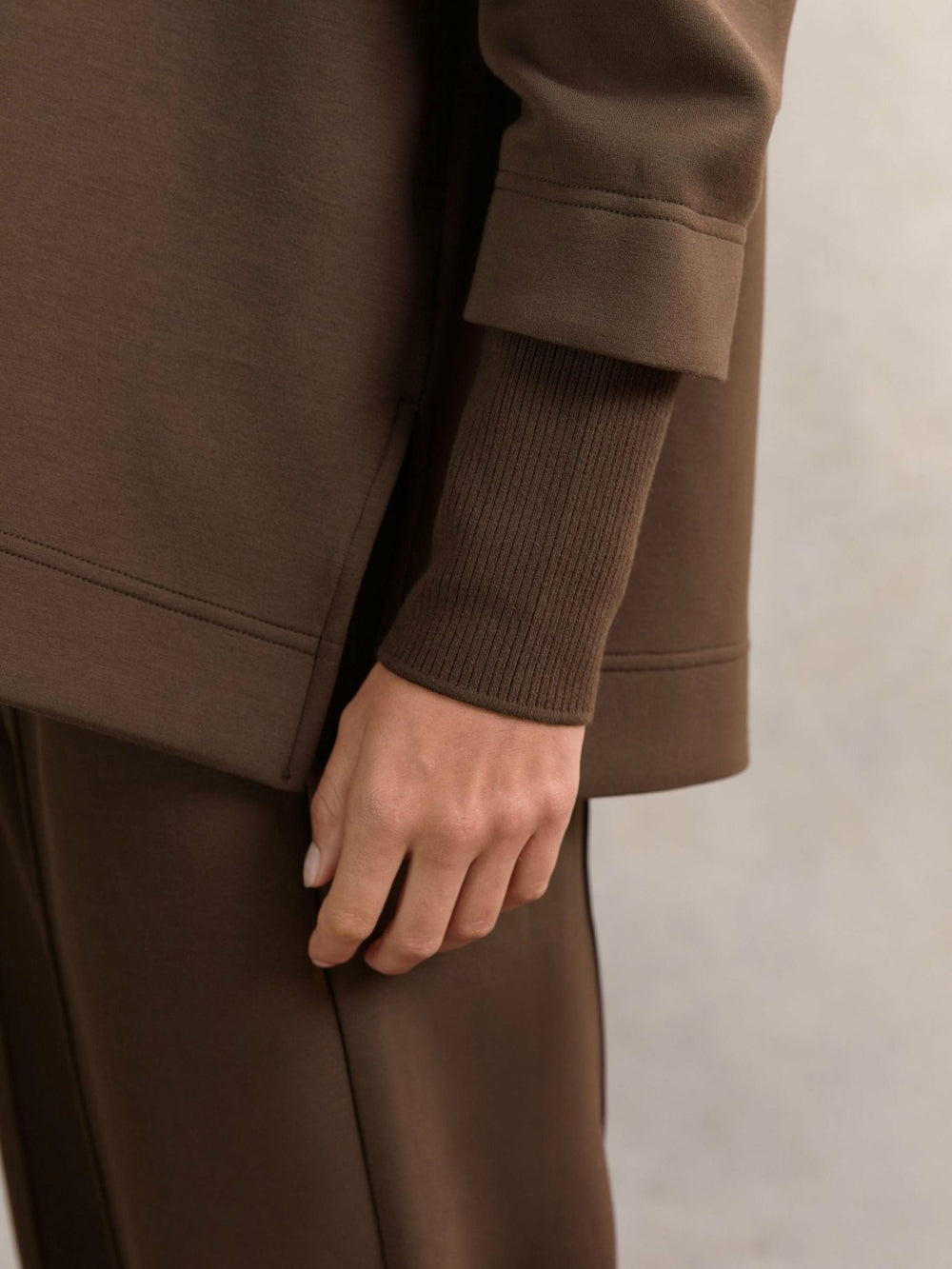 Interlock Open-Collar Sweatshirt Chocolate | Women