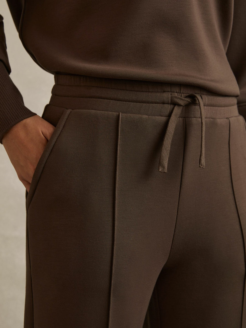 Interlock Wide-Leg Joggers Chocolate | Women
