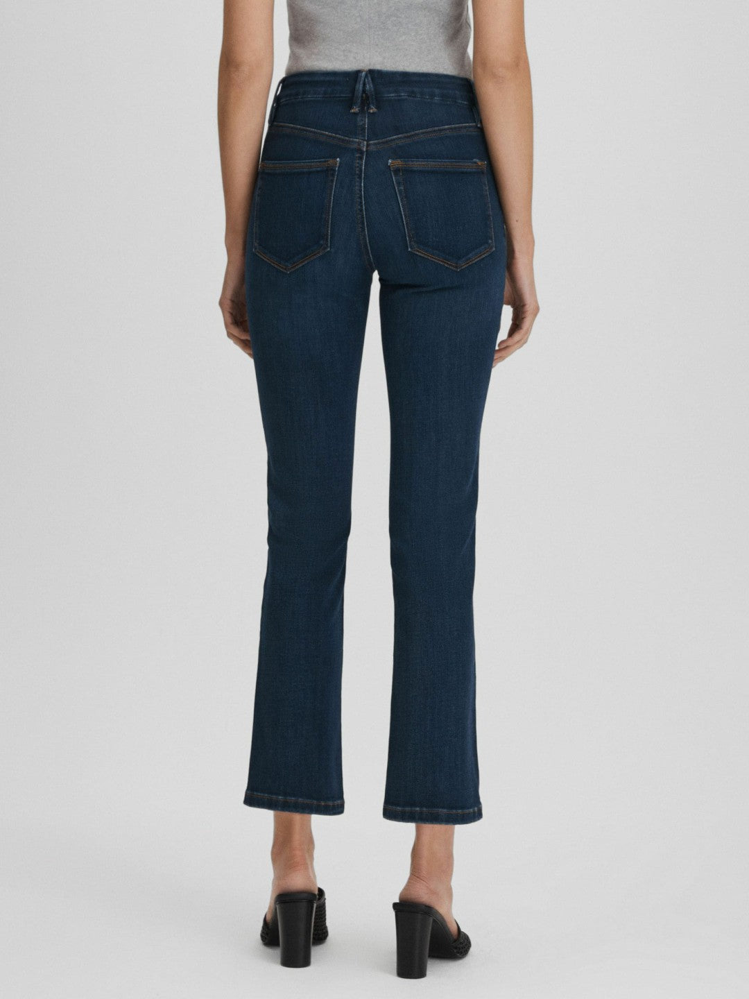 Good American Slim Fit Cropped Jeans Blue | Women