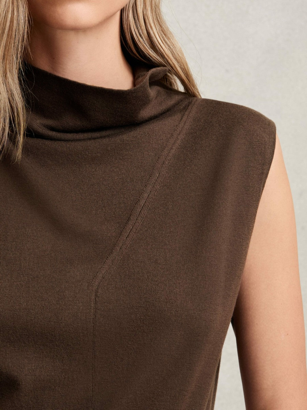Wool Slouched Sleeveless Top Chocolate | Women
