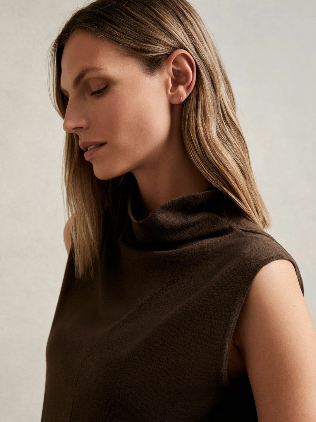 Wool Slouched Sleeveless Top Chocolate | Women