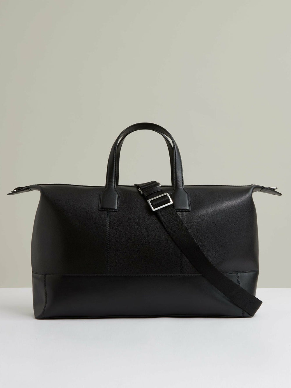 Micro-Grain Leather Holdall Black | Men