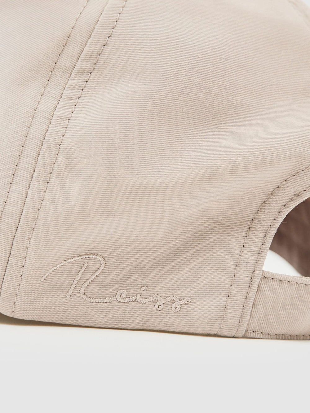 Embroidered-Logo Tech Baseball Cap Stone | Men