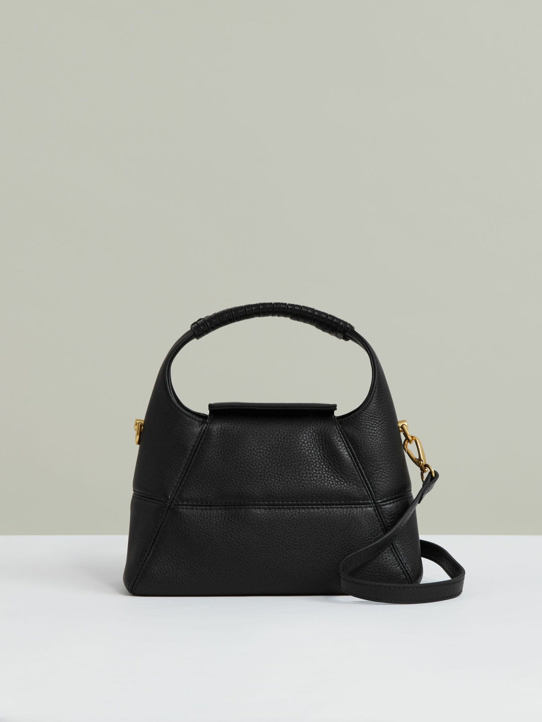 Grained-Leather Shoulder Bag Black | Women
