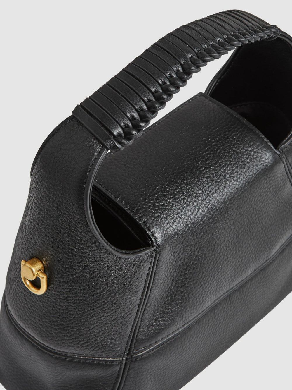 Grained-Leather Shoulder Bag Black | Women