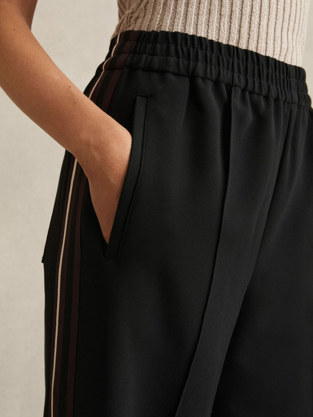 Side-Stripe Wide-Leg Trousers Black | Women