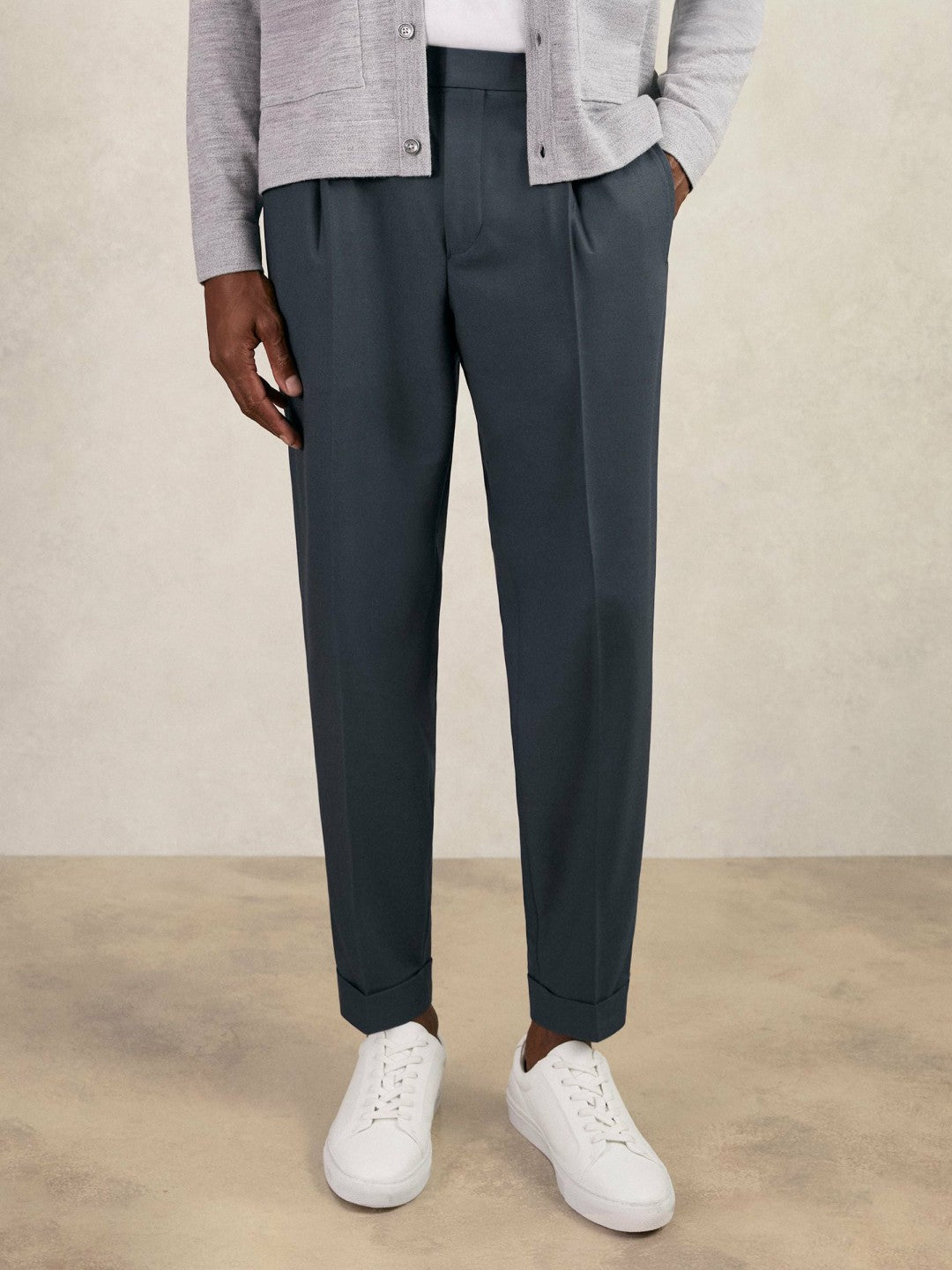 Relaxed-Fit Pleated Tapered Trousers Steel Blue | Men