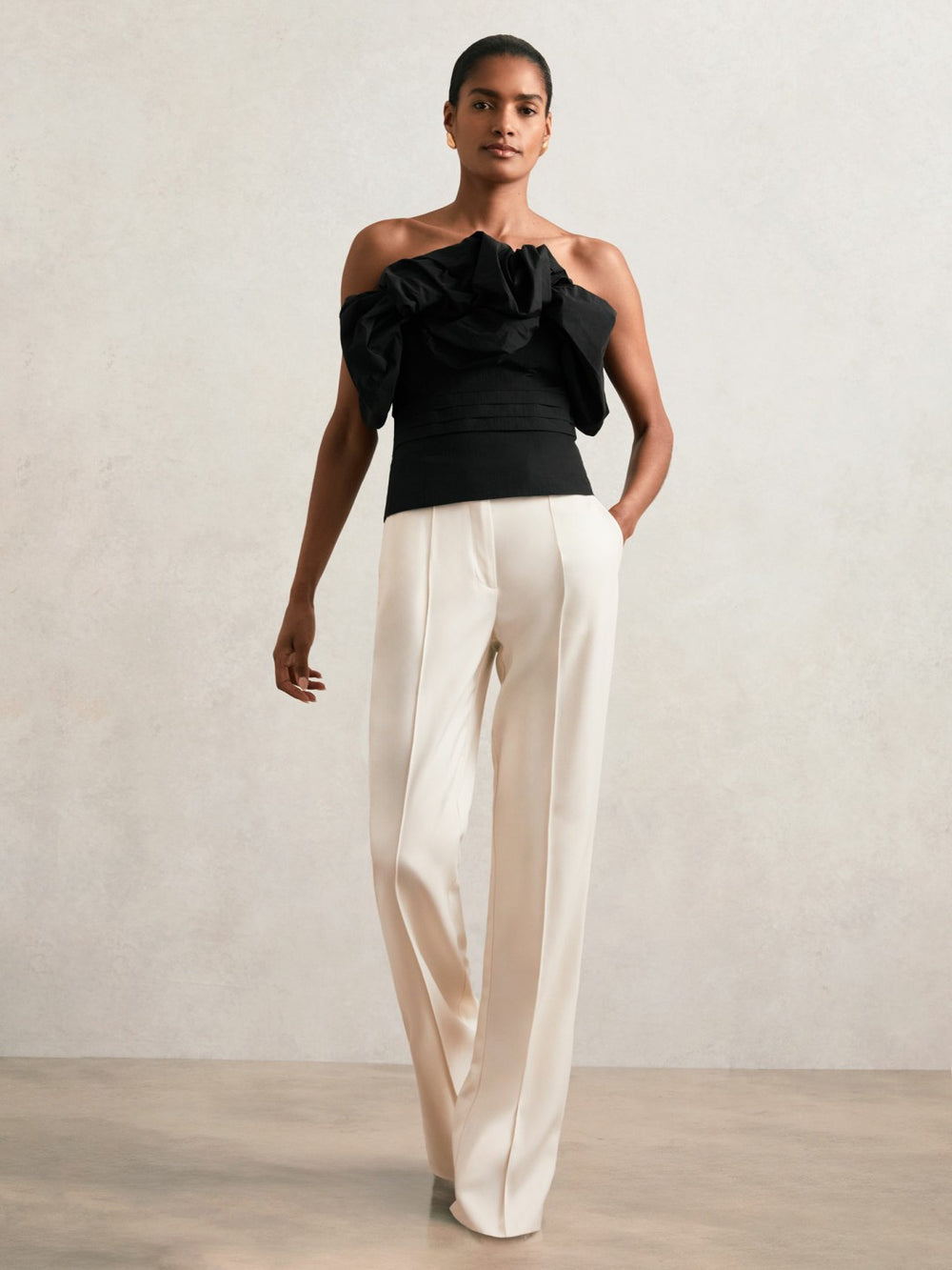 Sculptural Strapless Top Black | Women