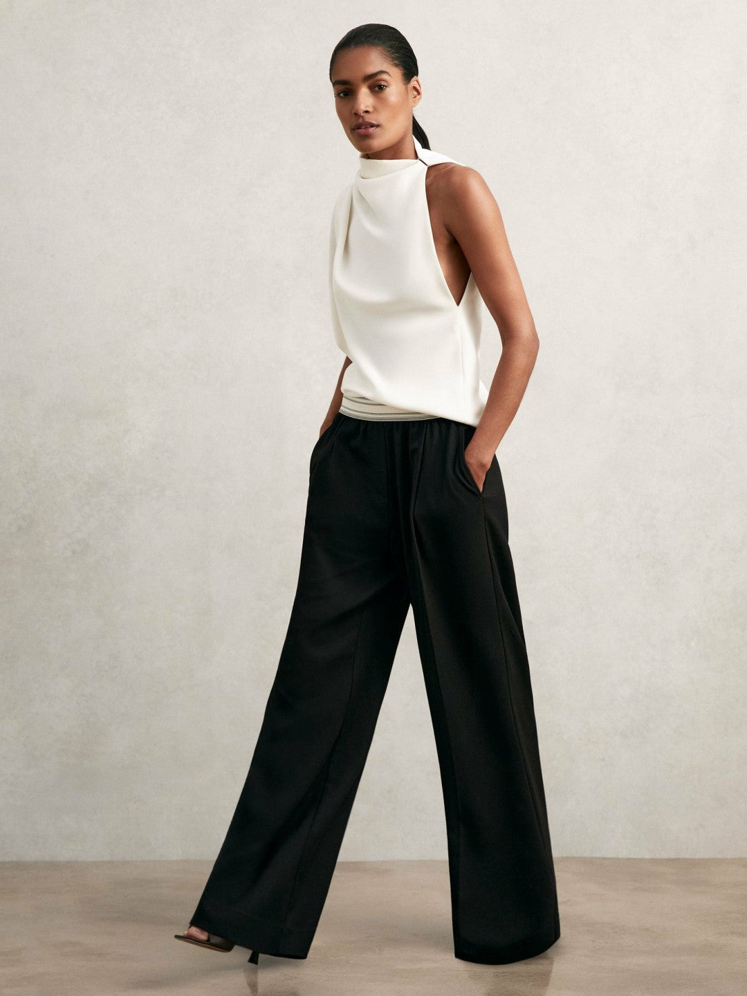 Wide-Leg Contrast-Waistband Trousers Black | Women